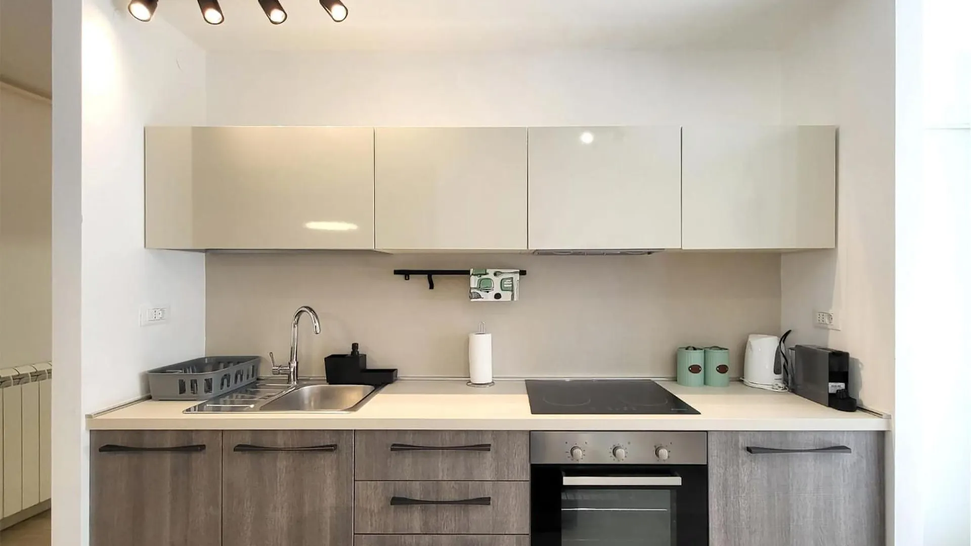 1 Bedroom Nice Apartment In Πούλα