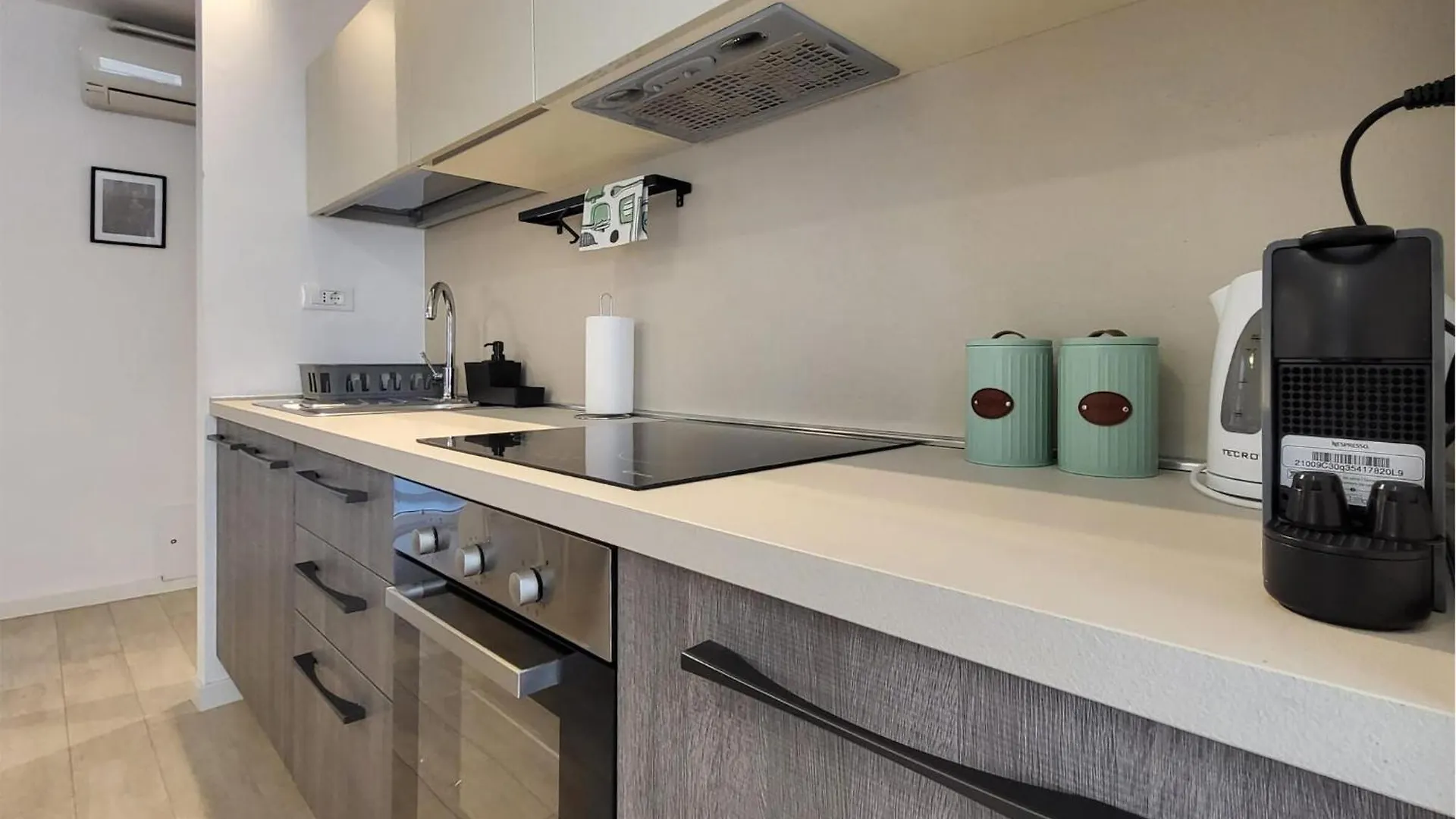 1 Bedroom Nice Apartment In Πούλα